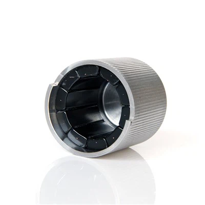 DC motor s rotorom s permanentnim magnetom